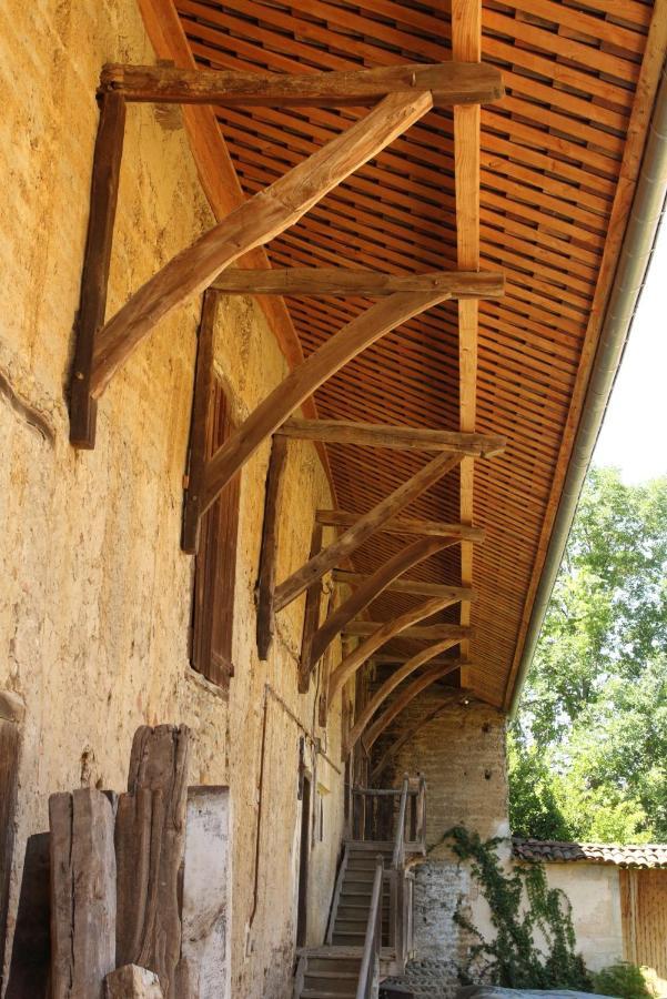 La Ferme De Berlioz Aparthotel La Cote-Saint-Andre Buitenkant foto